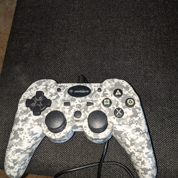 Controller - Picture 1 of 3